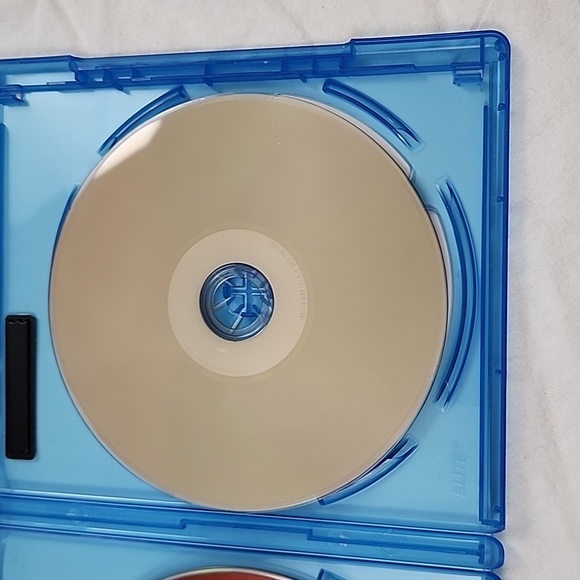 2 Movie Set Hunger Games and Catching Fire - Picture 8 of 8